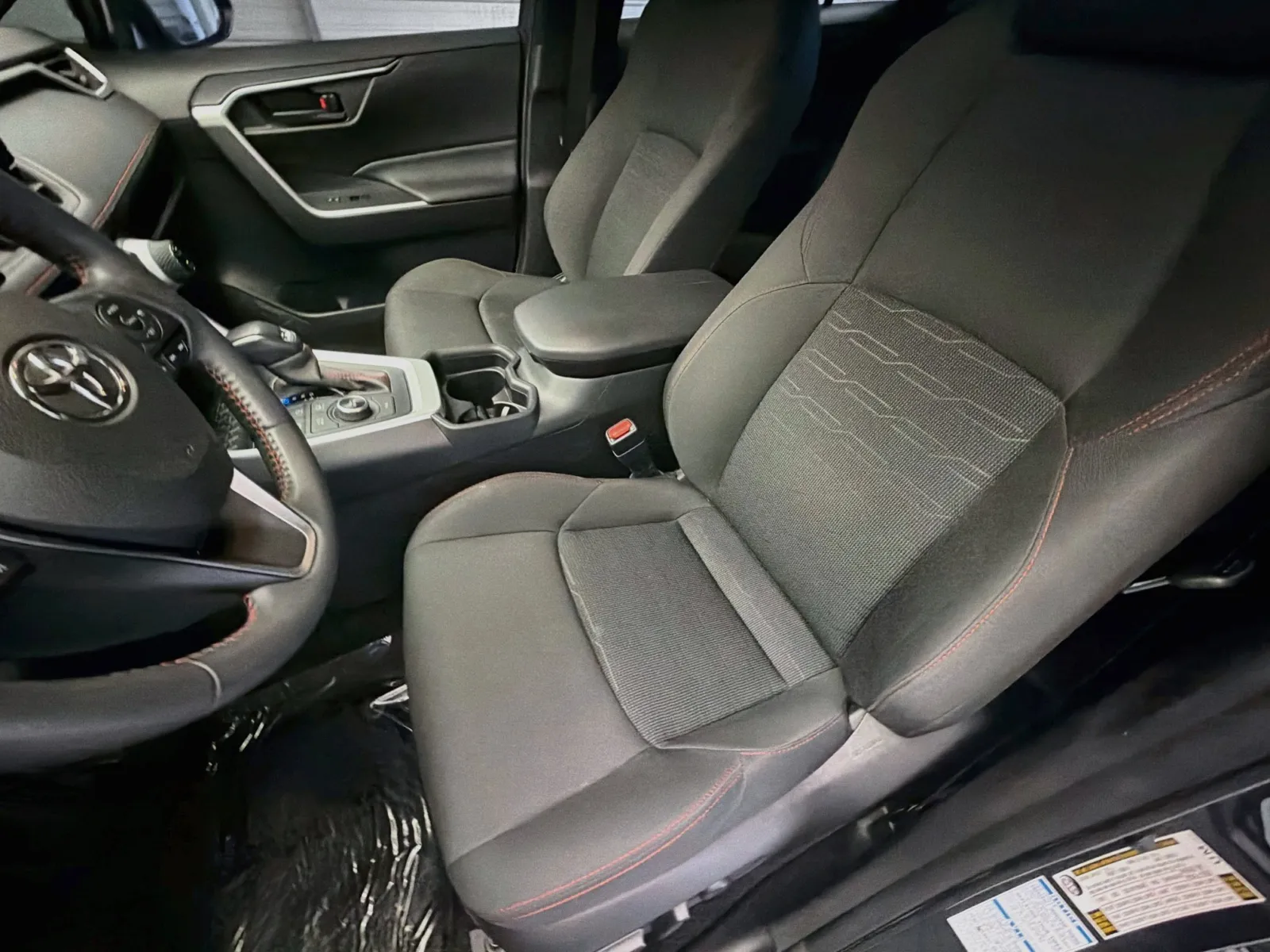 Toyota RAV4 photo 11