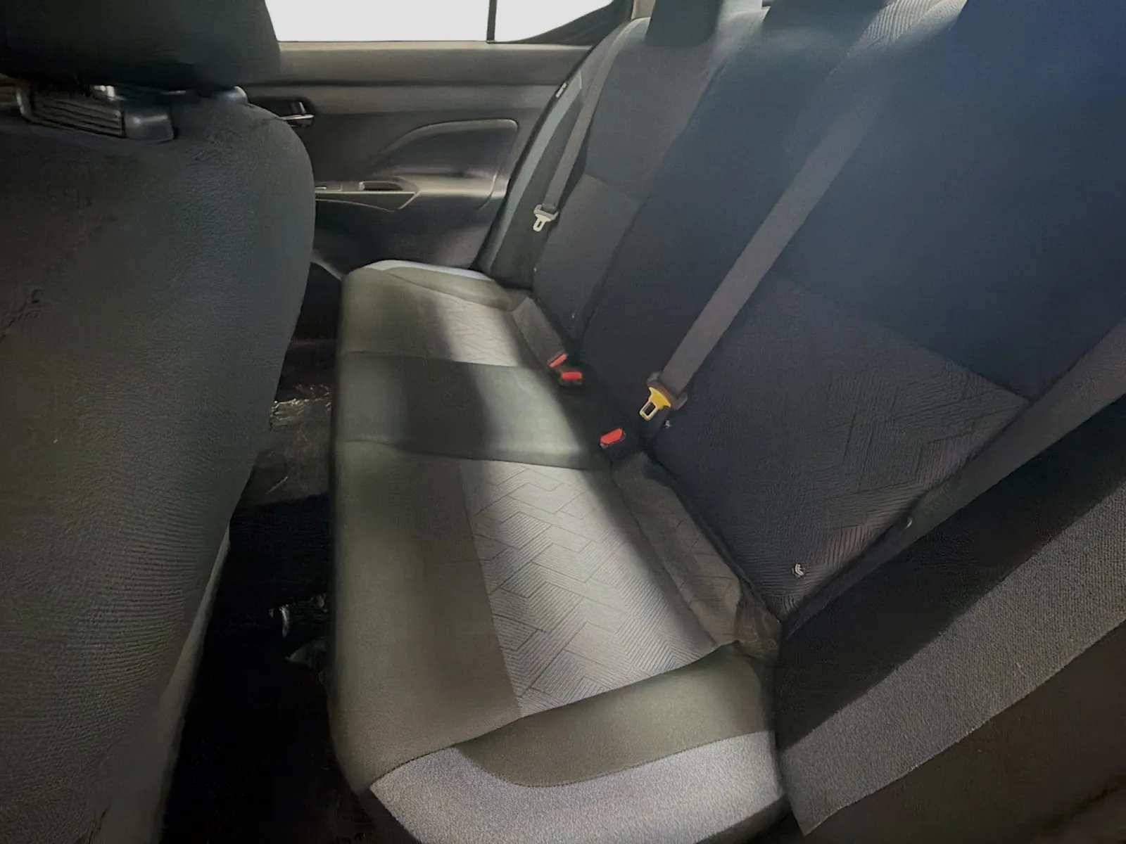 Nissan Versa photo 13
