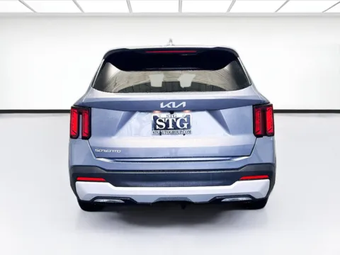 More photos of 2025 Kia Sorento LX at STG Montclair, CA