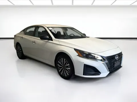 Another view of 2025 Nissan Altima 2.5 SV for sale in Montclair, CA at STG Montclair