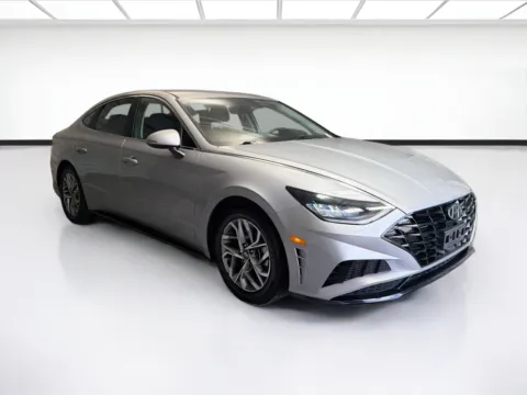 Another view of 2023 Hyundai Sonata SEL for sale in Montclair, CA at STG Montclair