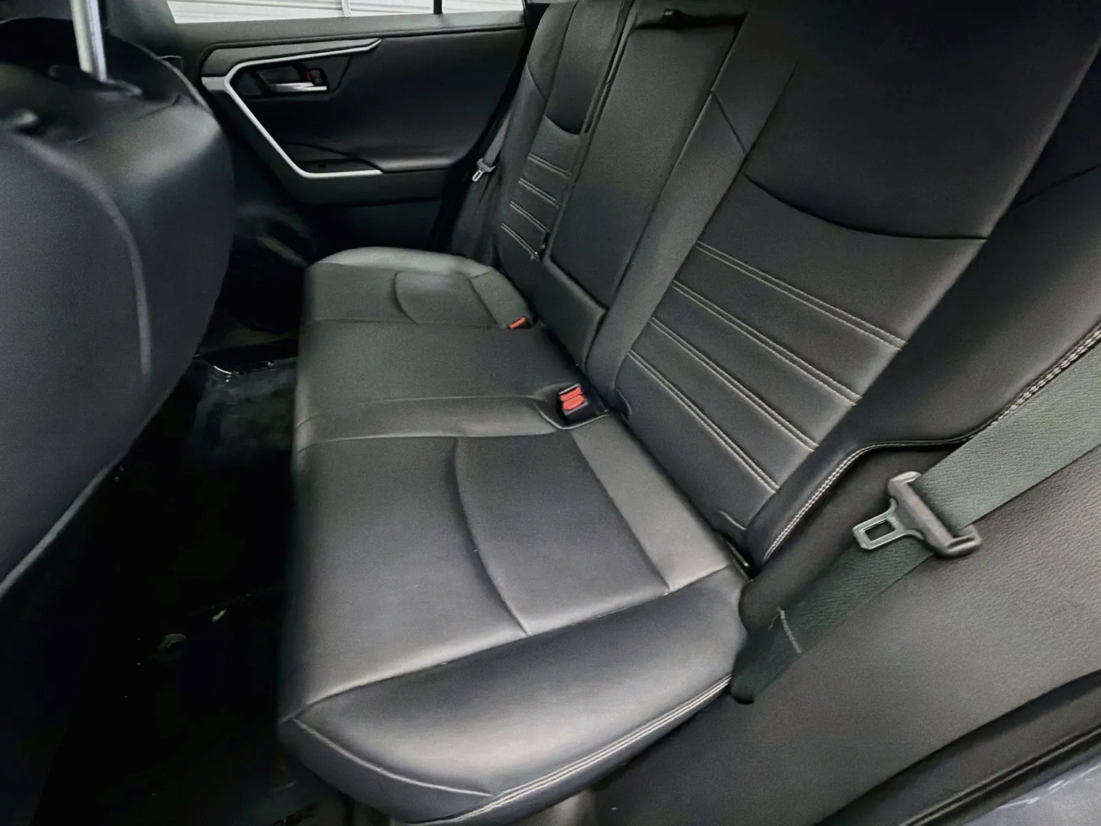 Toyota RAV4 photo 12