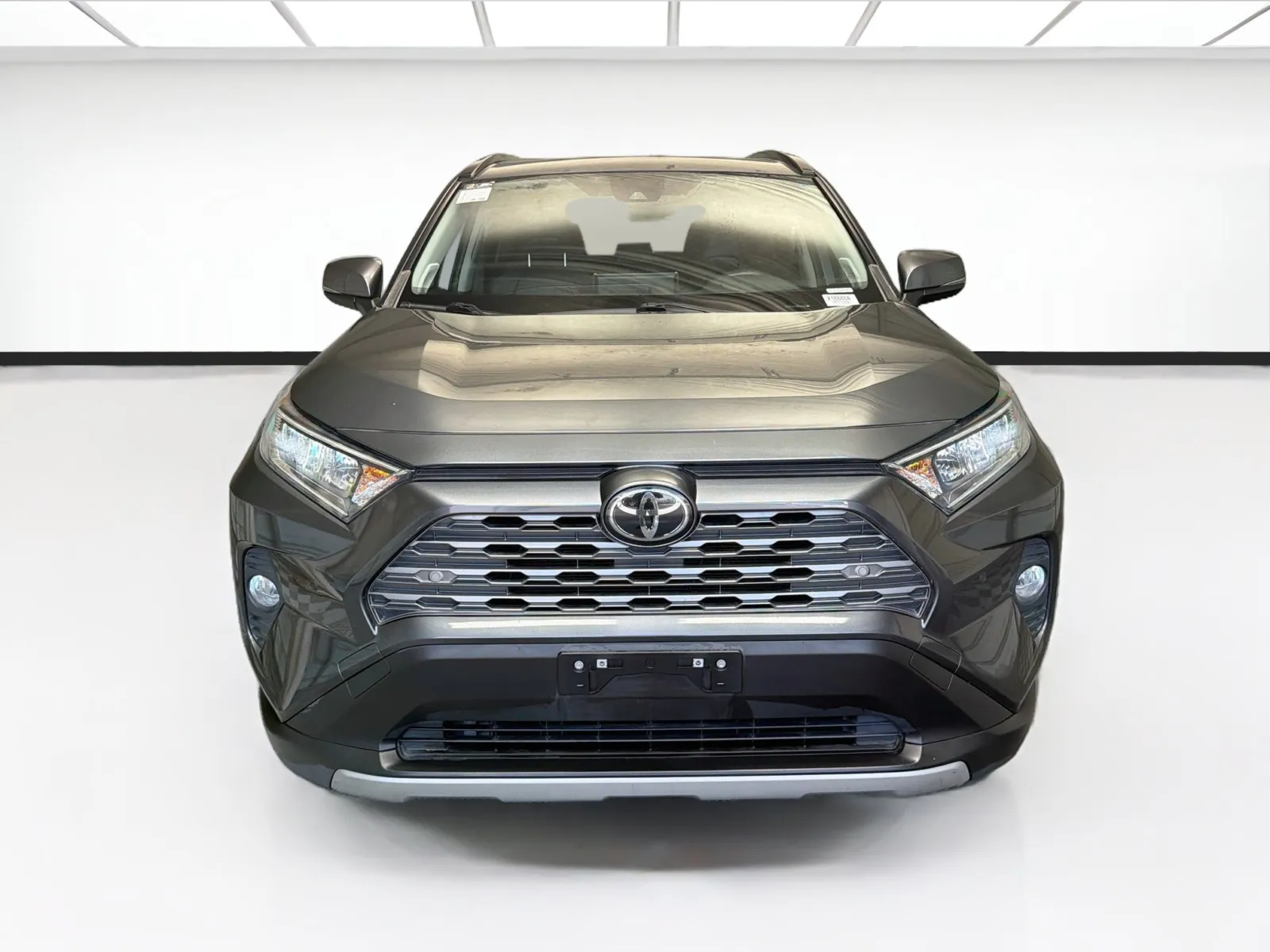 Toyota RAV4 photo 2