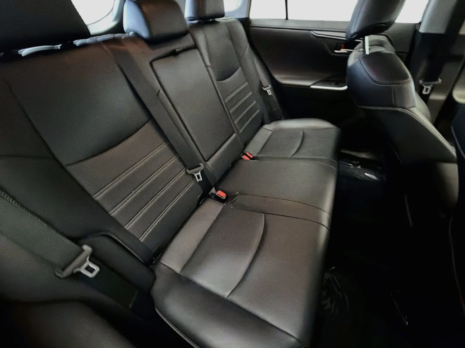 Toyota RAV4 photo 13