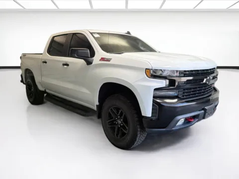 Another view of 2020 Chevrolet Silverado 1500 LT Trail Boss for sale in Montclair, CA at STG Montclair