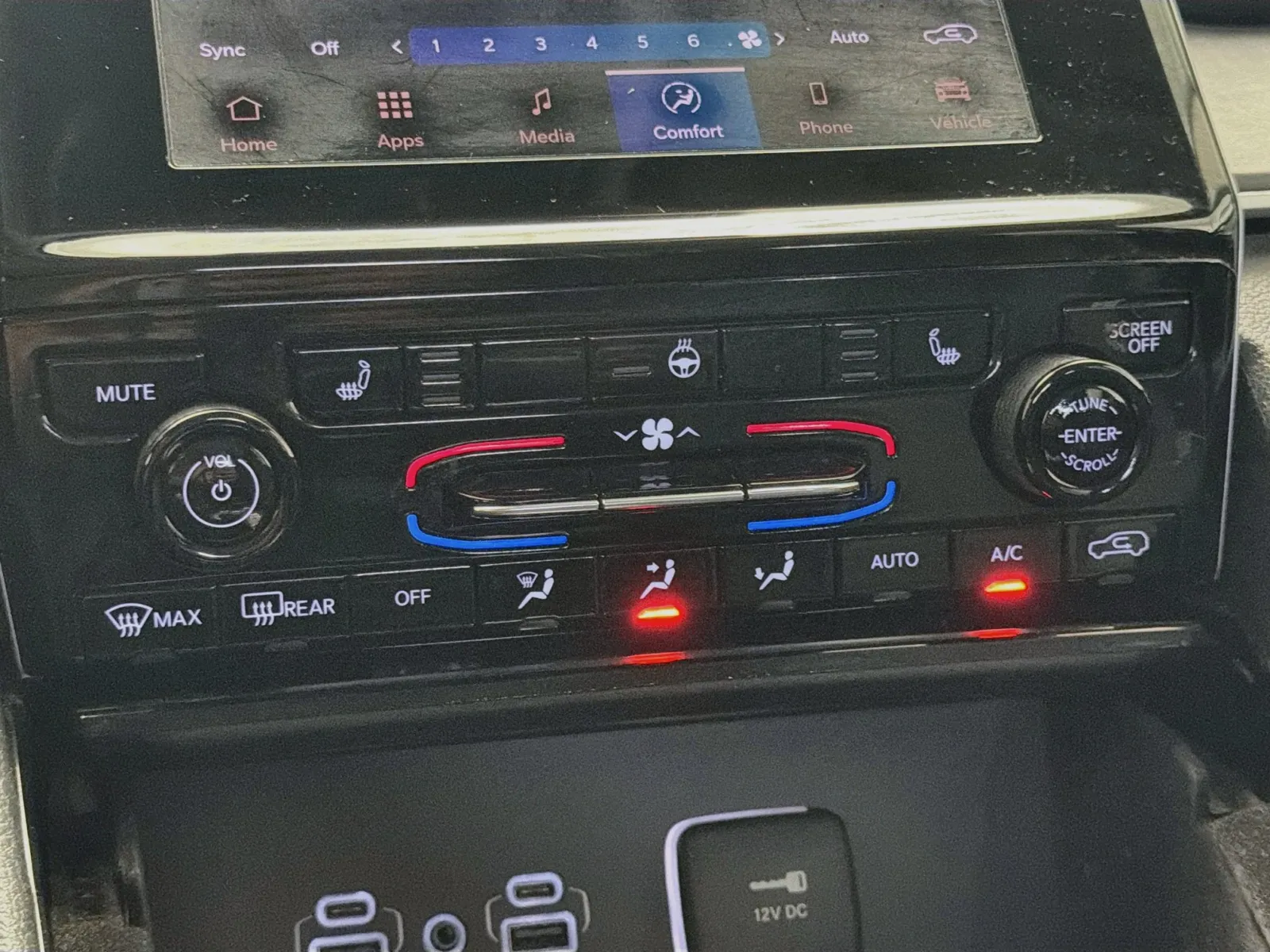 Jeep Grand Cherokee photo 10