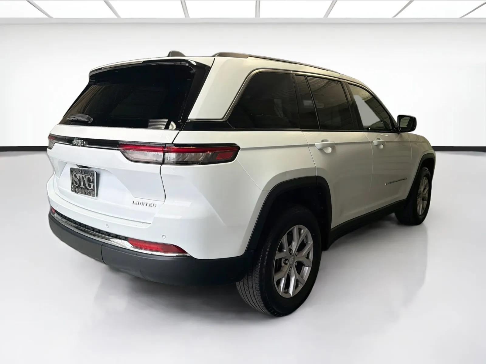 Jeep Grand Cherokee photo 4