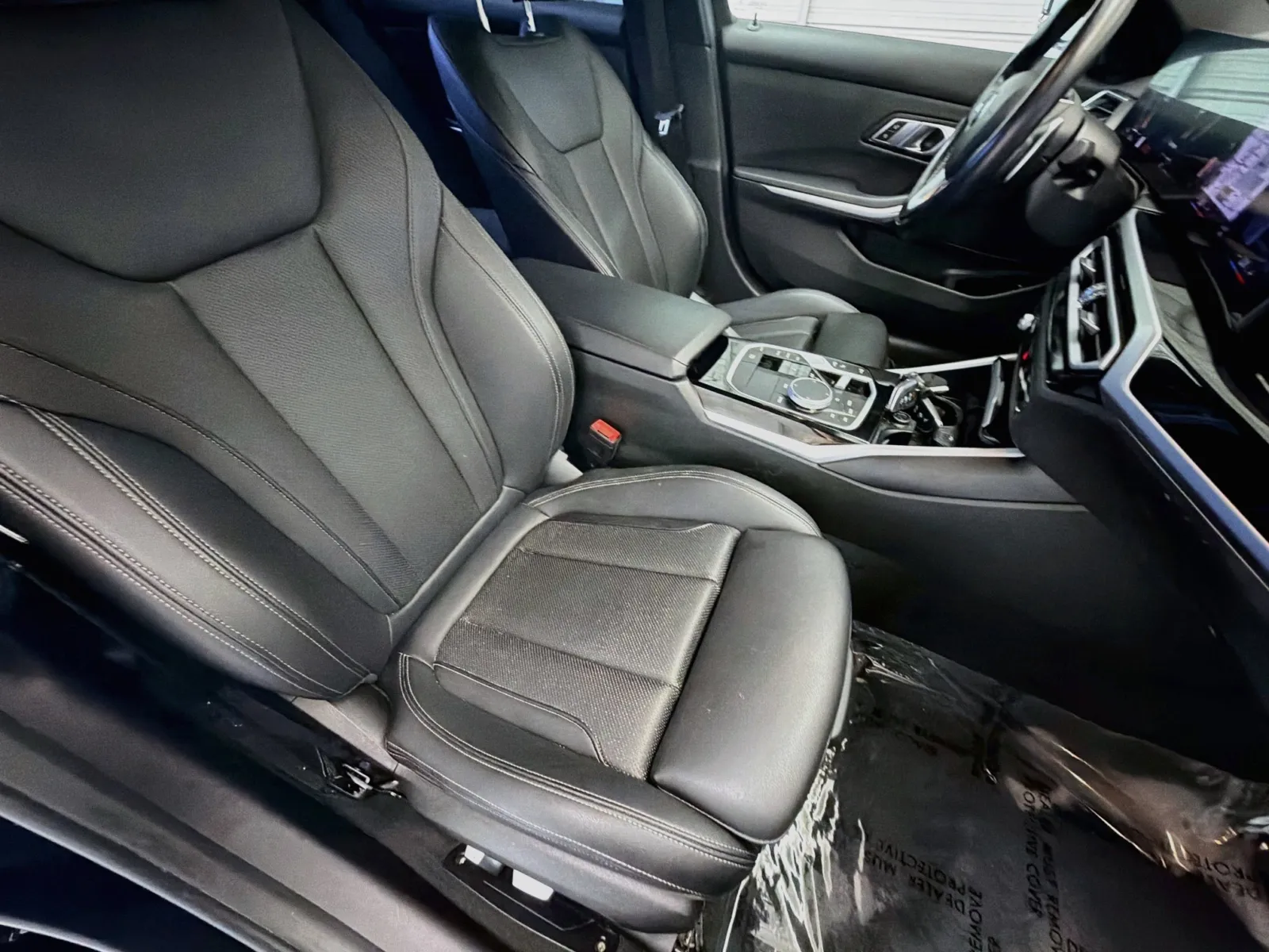 BMW 3 Series photo 15