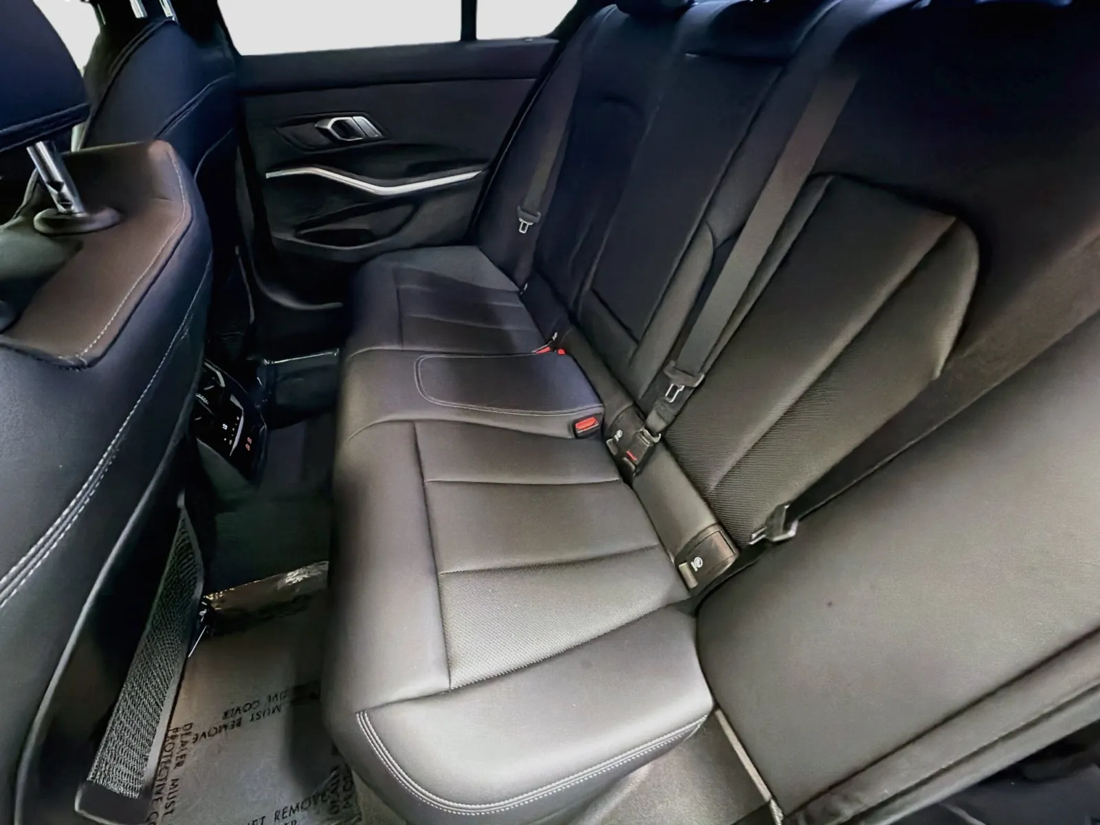 BMW 3 Series photo 13