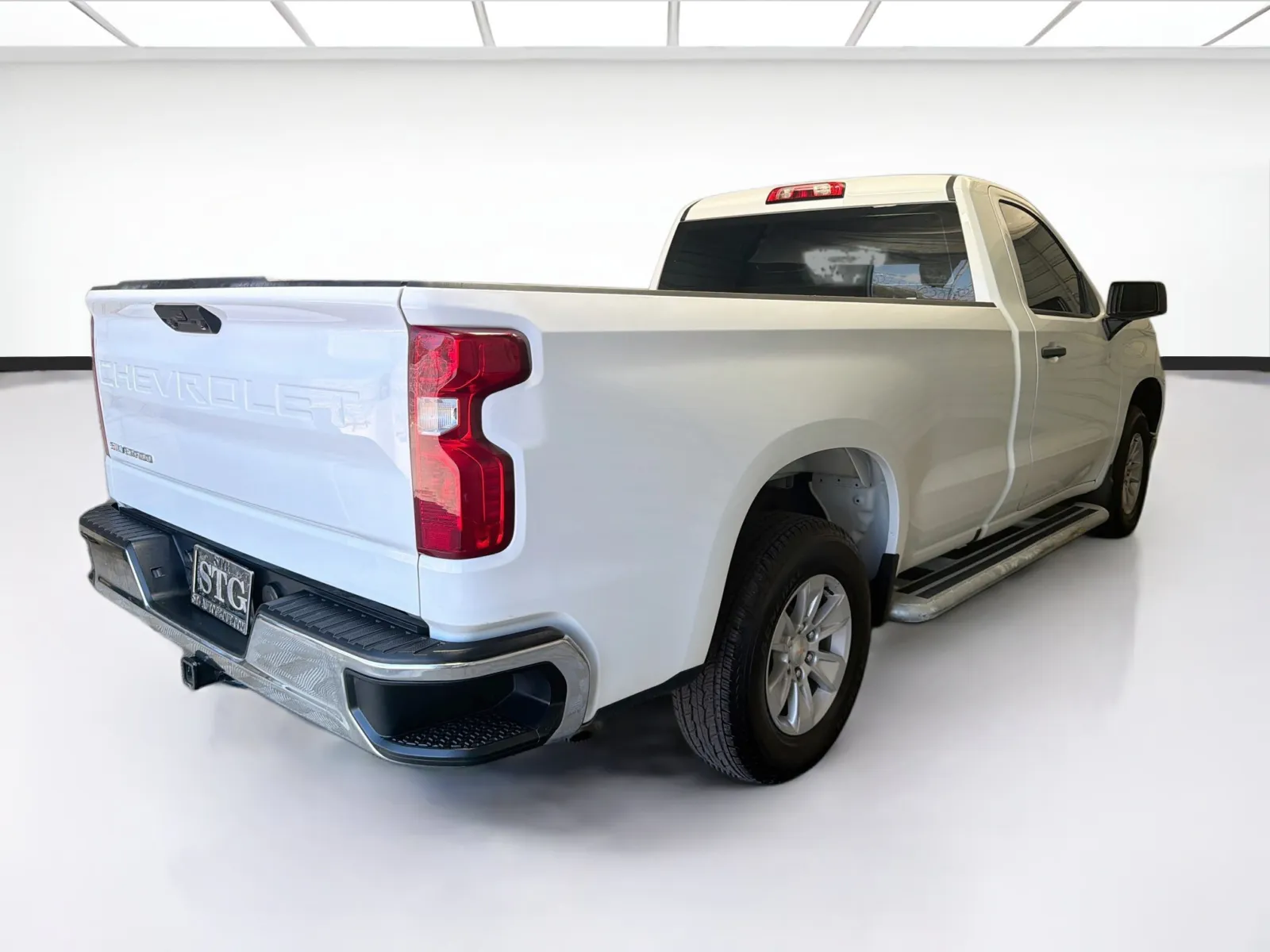 Chevrolet Silverado photo 4