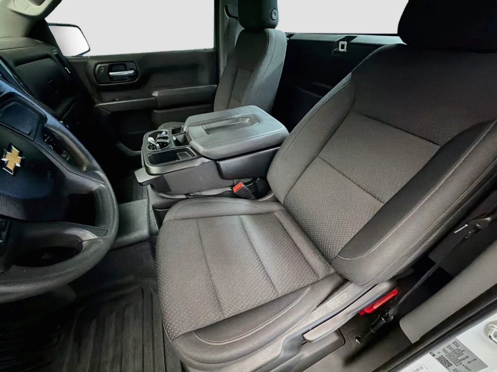 Chevrolet Silverado photo 11