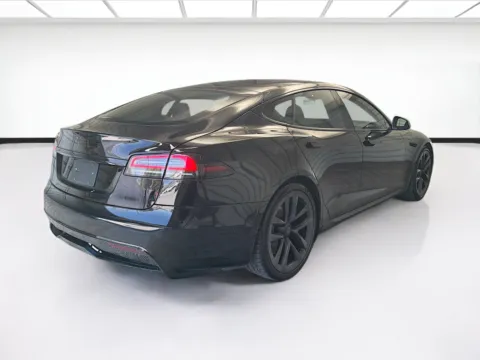 More photos of 2022 Tesla Model S at STG Montclair, CA