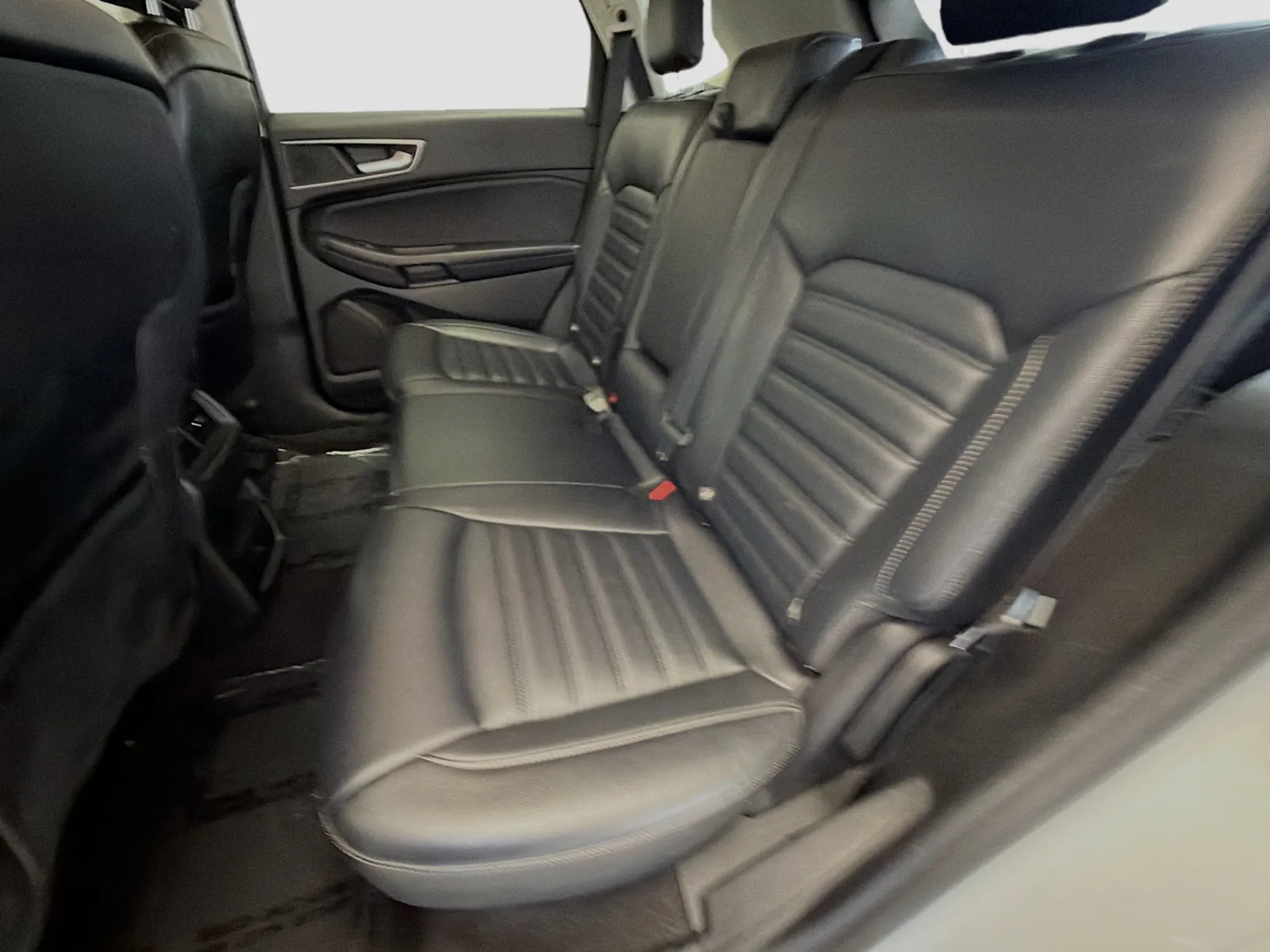 Ford Edge photo 13