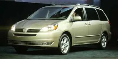 Gray 2004 Toyota Sienna LE 7 Passenger for sale in Montclair, CA