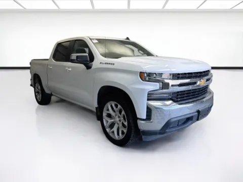 Another view of 2020 Chevrolet Silverado 1500 LT for sale in Montclair, CA at STG Montclair