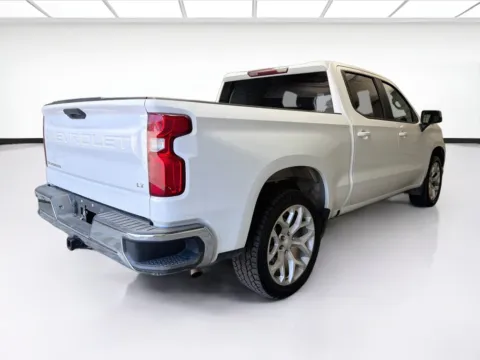 More photos of 2020 Chevrolet Silverado 1500 LT at STG Montclair, CA