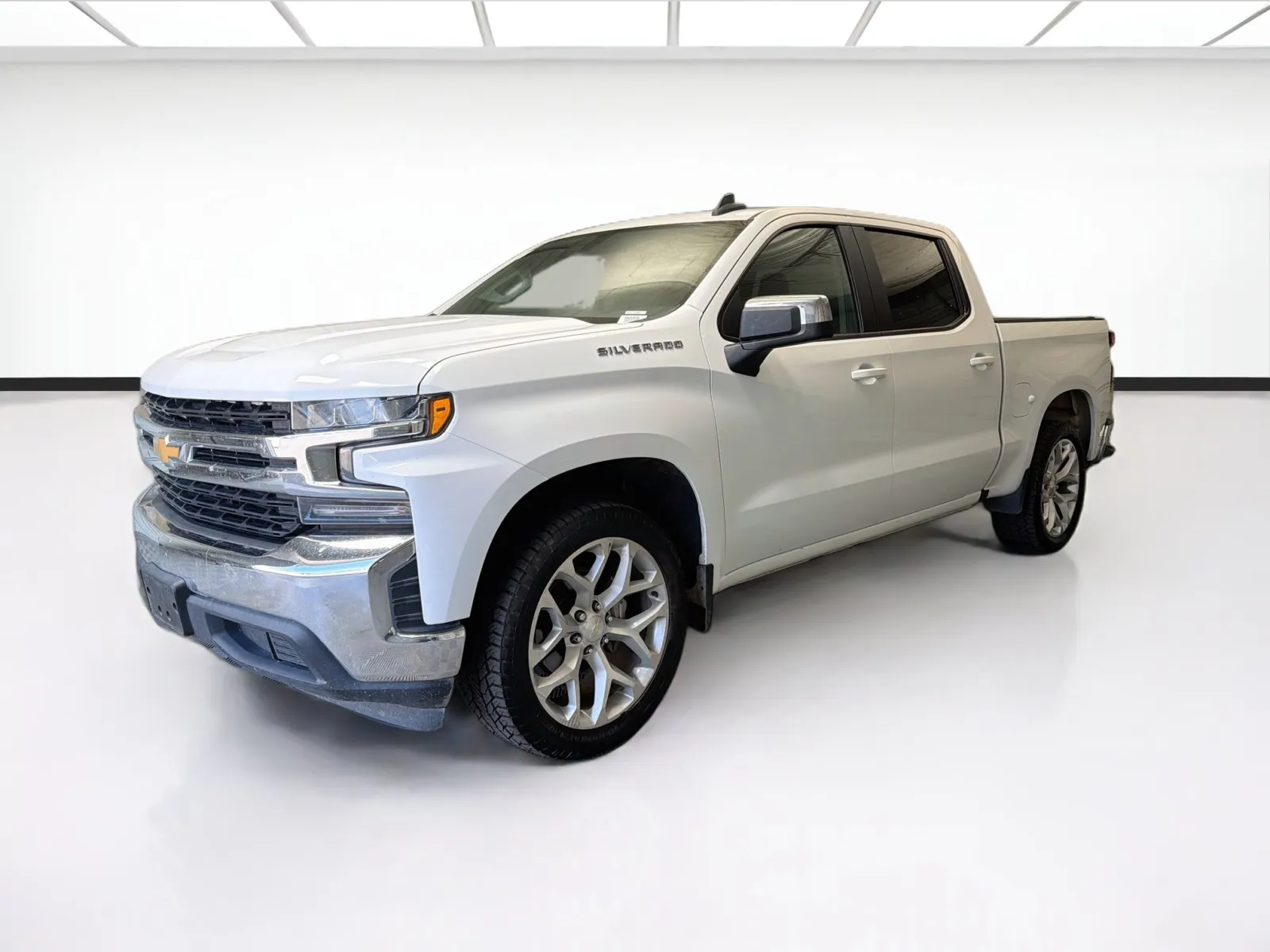 White 2020 Chevrolet Silverado 1500 LT for sale in Montclair, CA