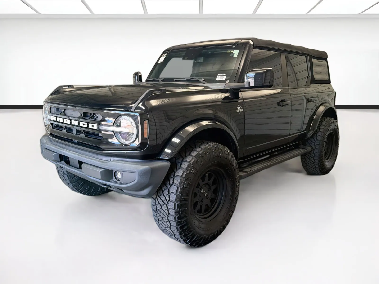 Black 2022 Ford Bronco Outer Banks for sale in Montclair, CA