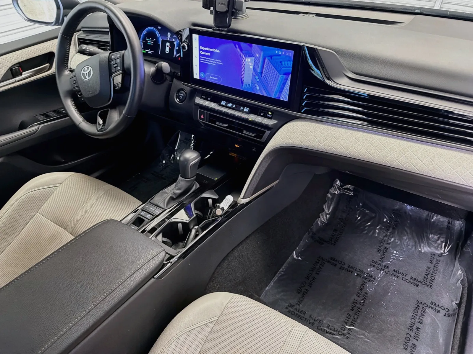 Toyota Camry photo 12