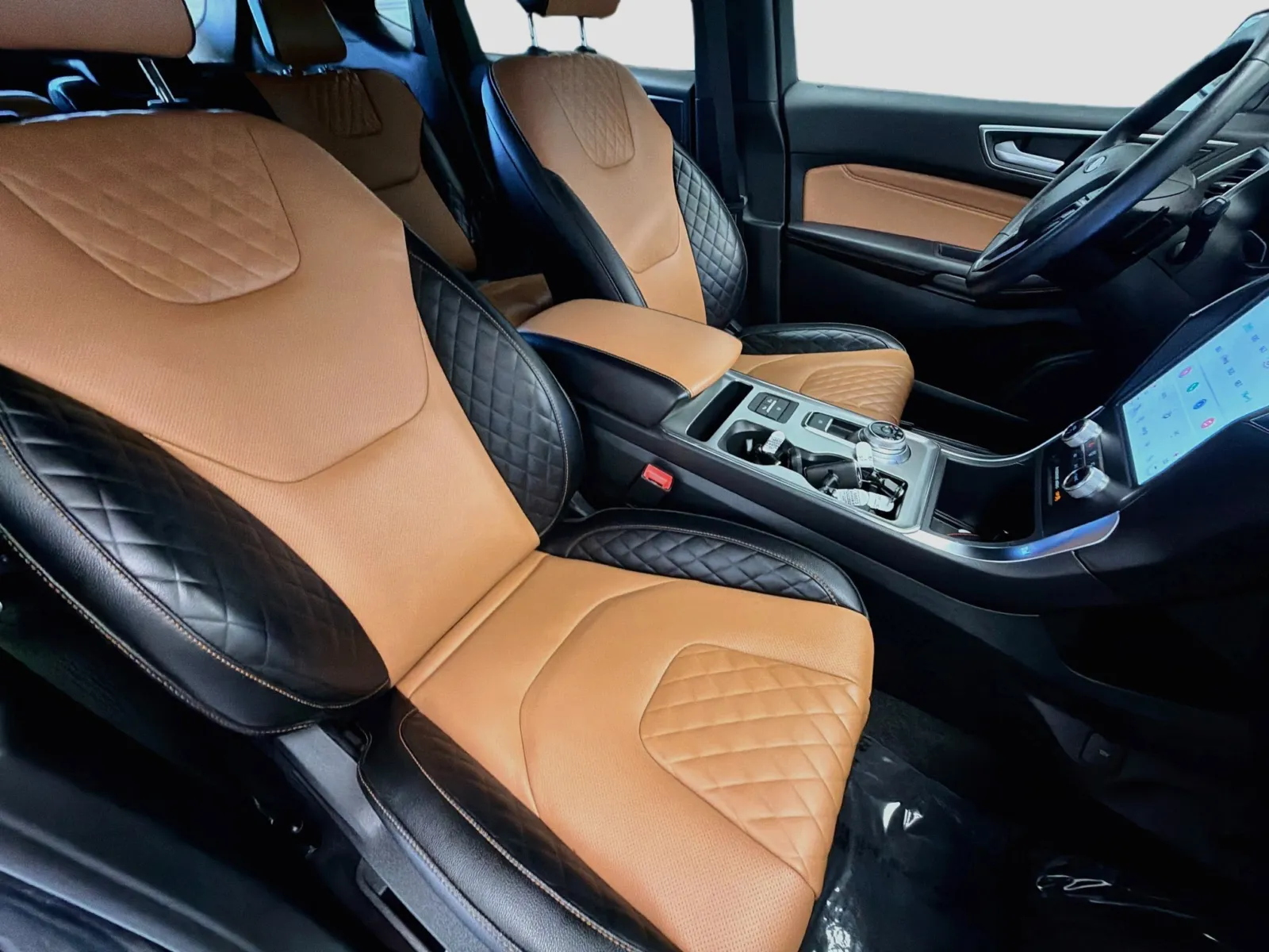 Ford Edge photo 14