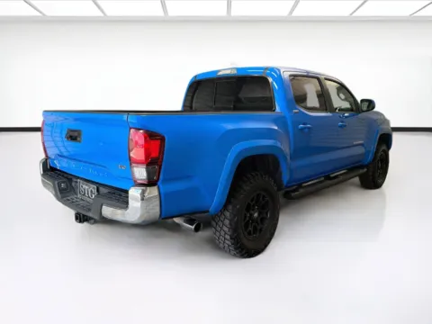 More photos of 2020 Toyota Tacoma SR5 V6 at STG Montclair, CA