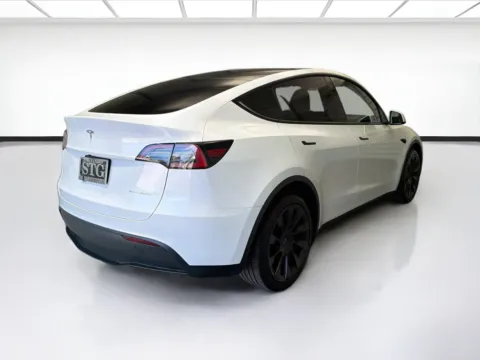More photos of 2023 Tesla Model Y Long Range at STG Montclair, CA