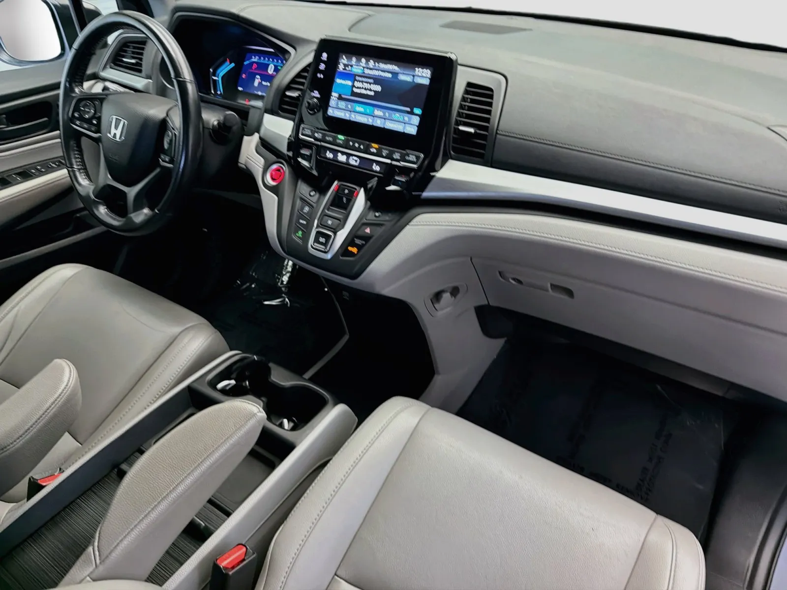 Honda Odyssey photo 12