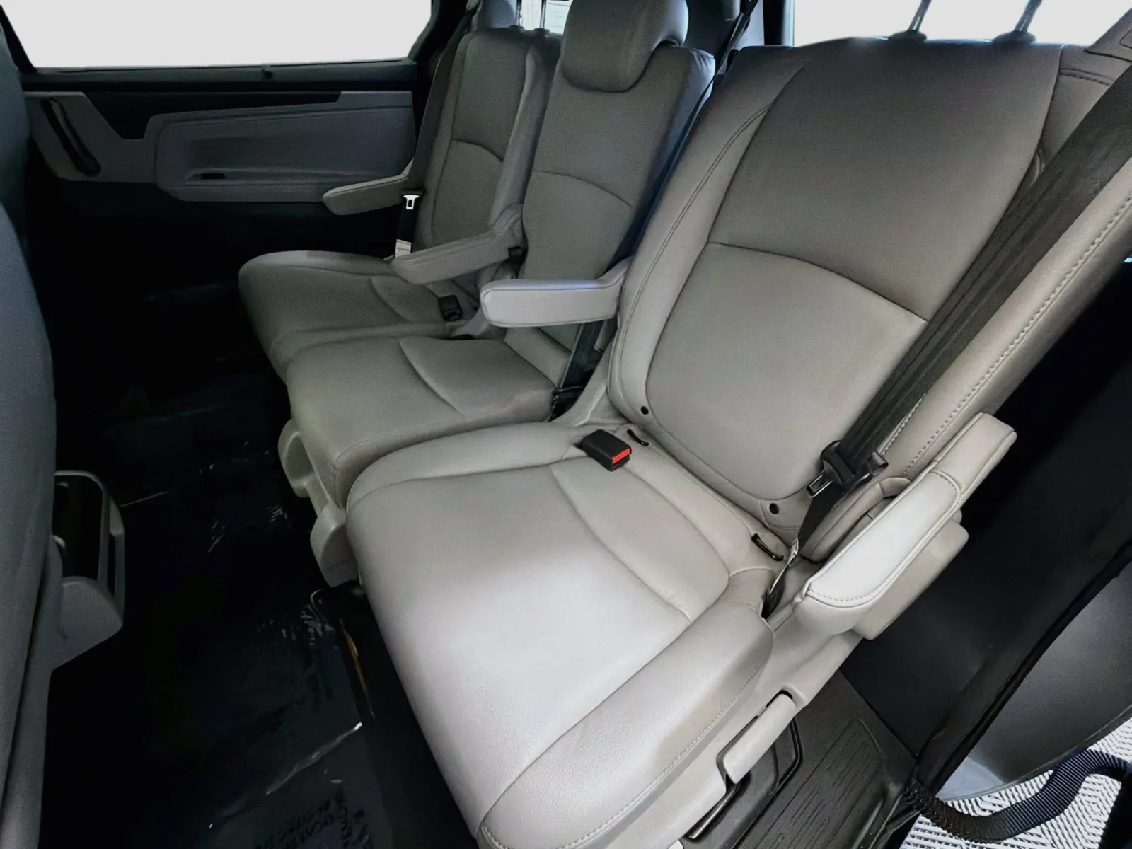 Honda Odyssey photo 13