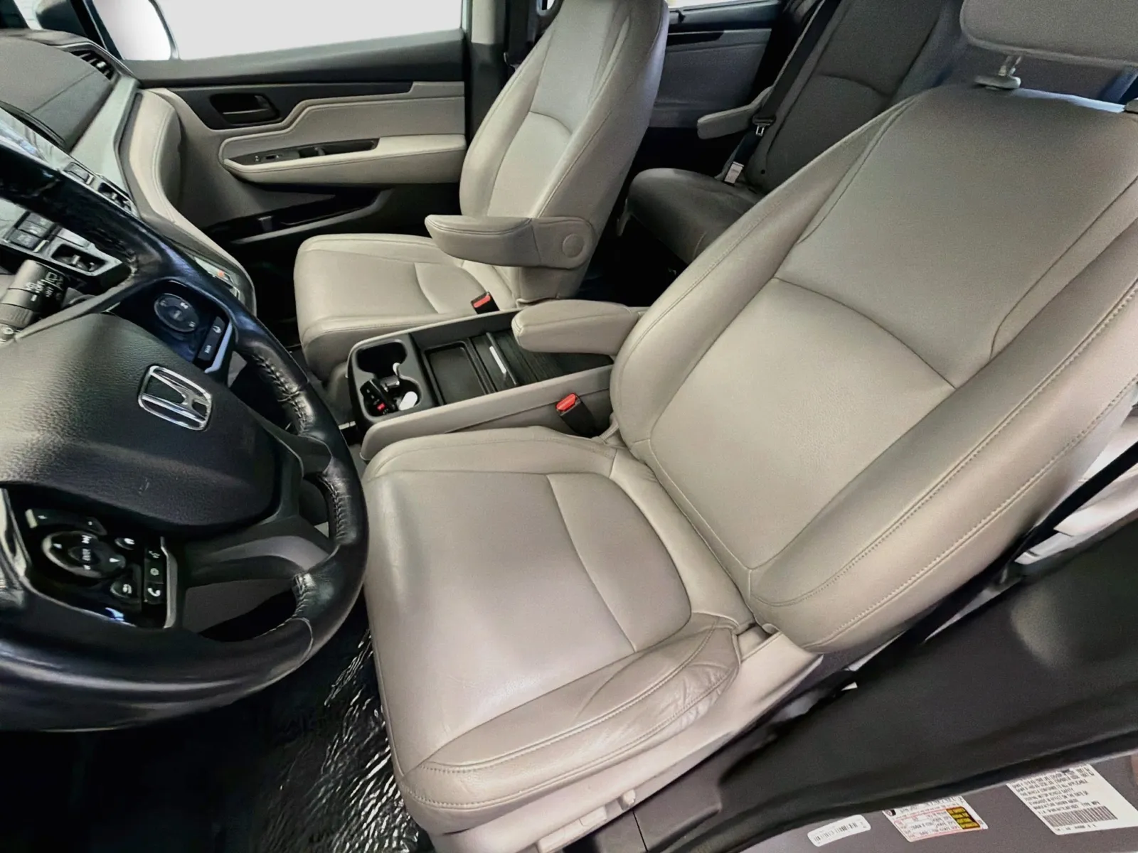 Honda Odyssey photo 11