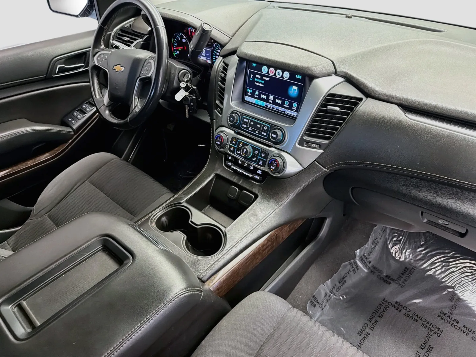 Chevrolet Tahoe photo 12