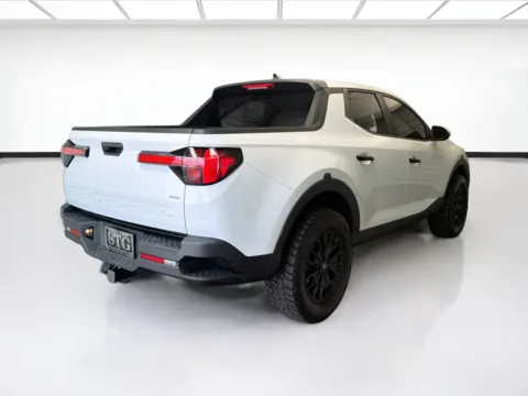 More photos of 2022 Hyundai Santa Cruz SE at STG Montclair, CA