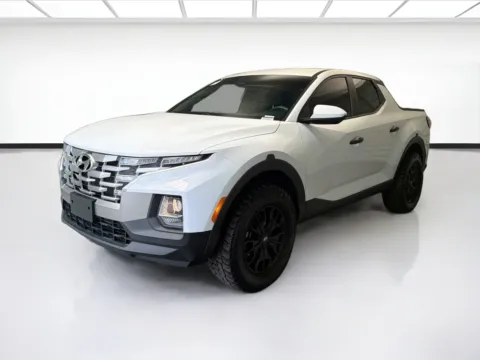 White 2022 Hyundai Santa Cruz SE for sale in Montclair, CA
