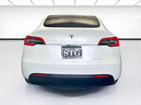 More photos of 2021 Tesla Model Y Long Range at STG Montclair, CA