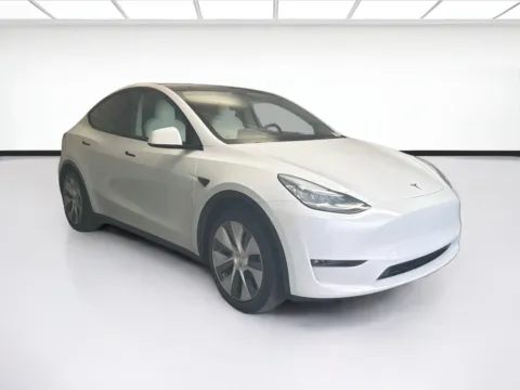 Another view of 2021 Tesla Model Y Long Range for sale in Montclair, CA at STG Montclair