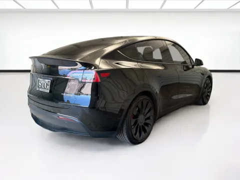 More photos of 2022 Tesla Model Y Performance at STG Montclair, CA