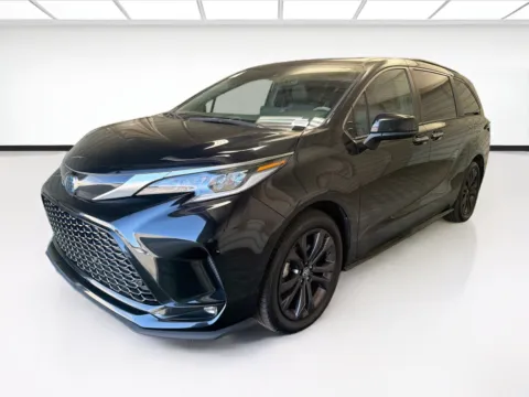 Black 2022 Toyota Sienna XSE 7 Passenger for sale in Montclair, CA