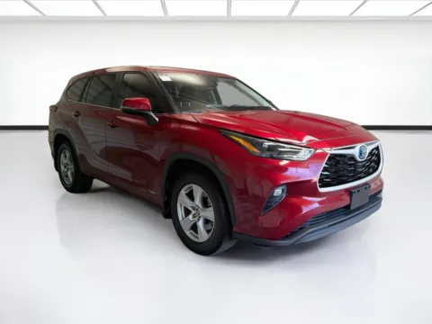 Another view of 2023 Toyota Highlander Hybrid LE for sale in Montclair, CA at STG Montclair