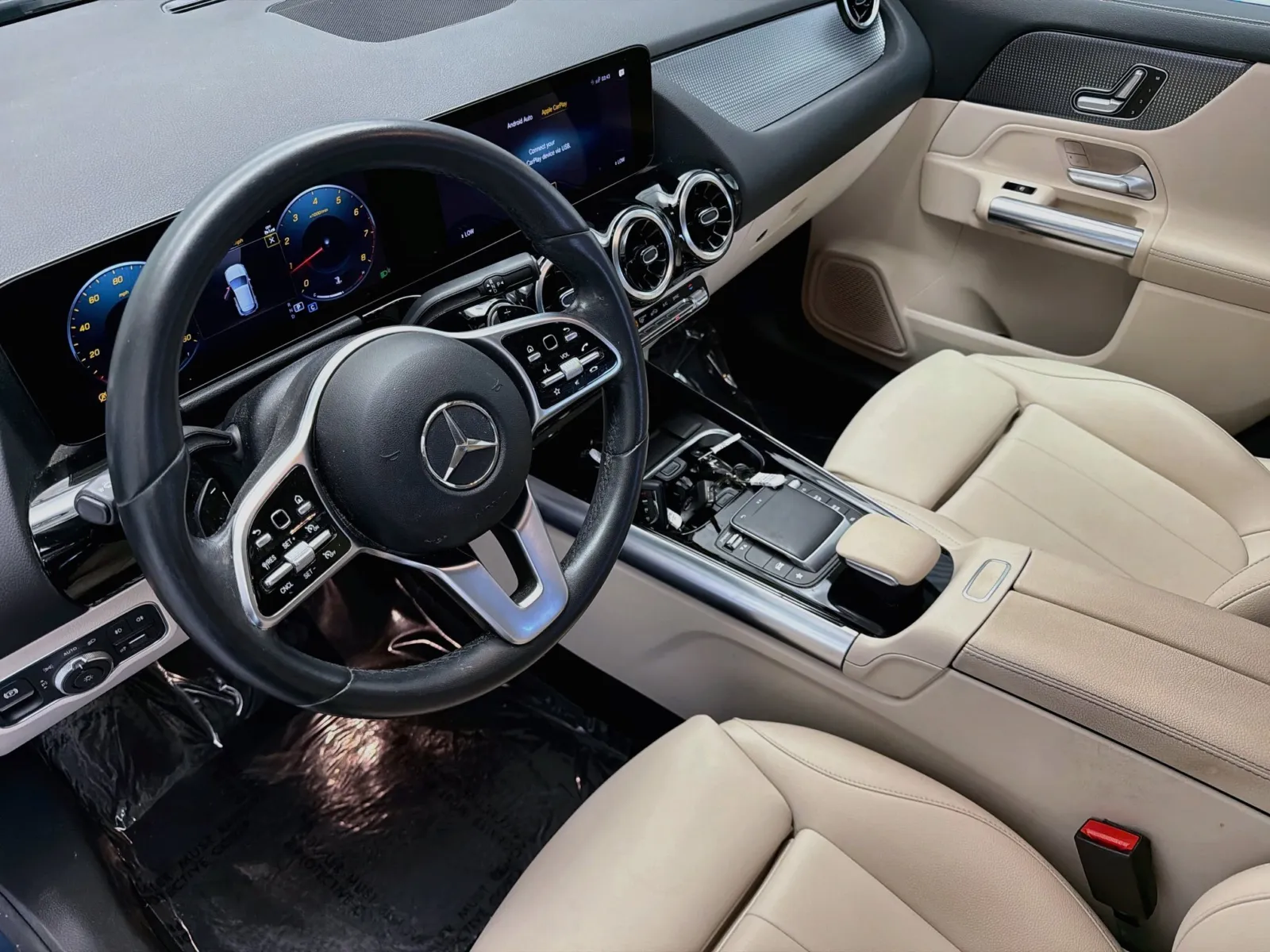 Mercedes-Benz GLA photo 7