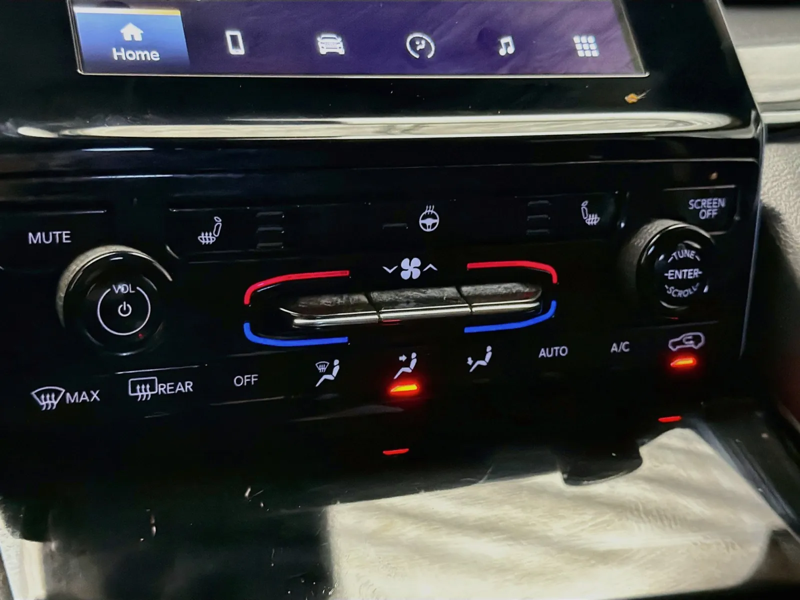 Jeep Grand Cherokee photo 10