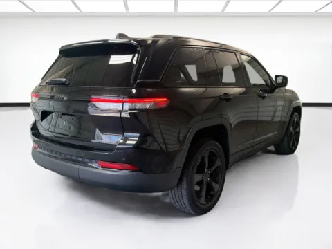More photos of 2023 Jeep Grand Cherokee Altitude X at STG Montclair, CA