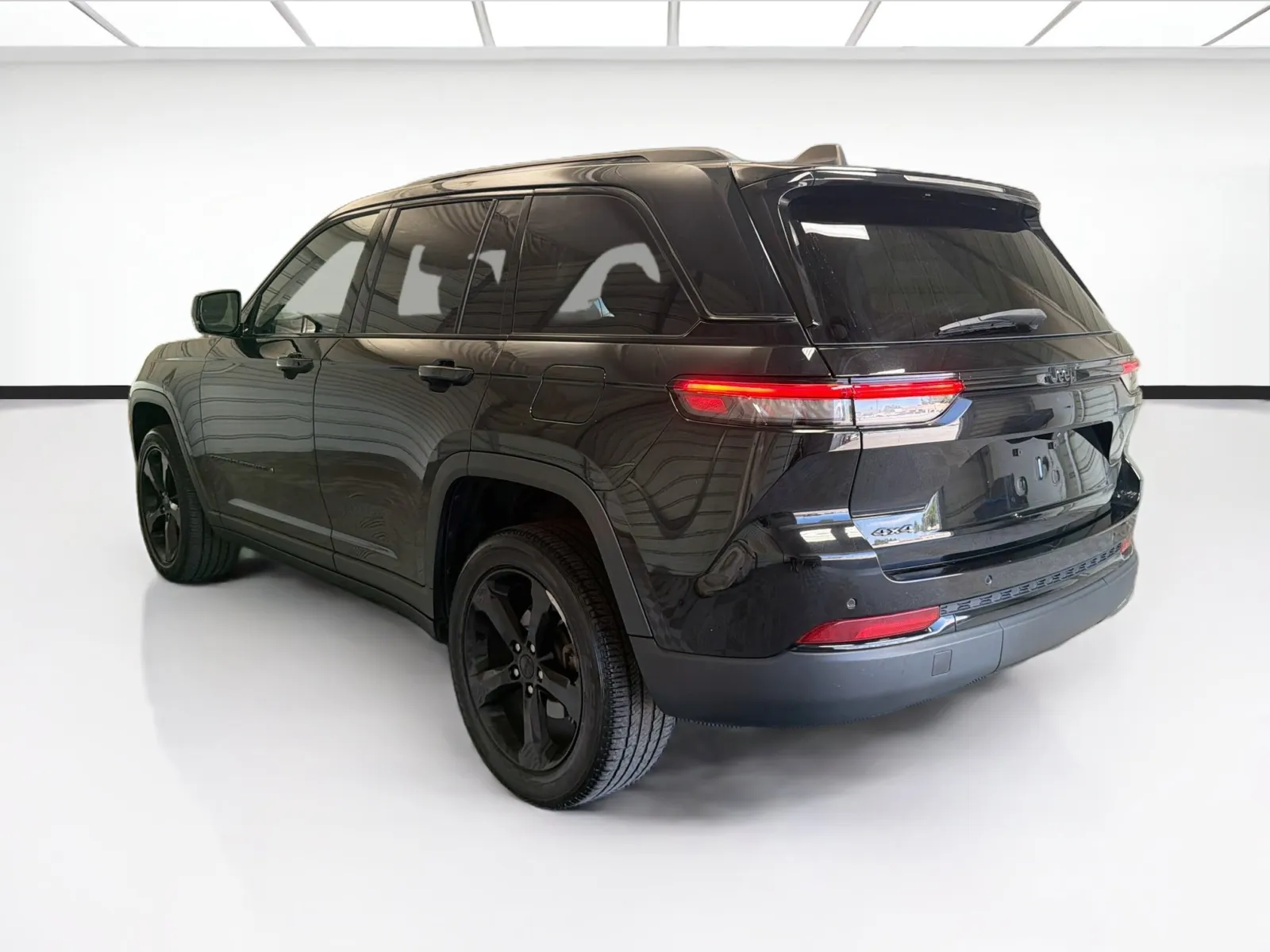 Jeep Grand Cherokee photo 6