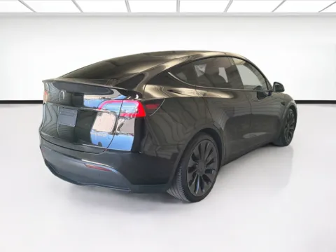 More photos of 2021 Tesla Model Y Performance at STG Montclair, CA