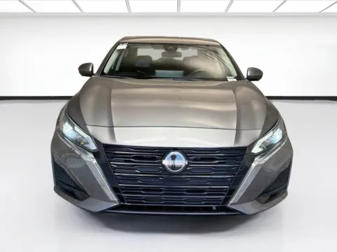Photos of 2023 Nissan Altima 2.5 SL for sale in Montclair, CA at STG Montclair