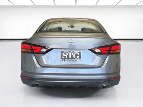 More photos of 2023 Nissan Altima 2.5 SL at STG Montclair, CA