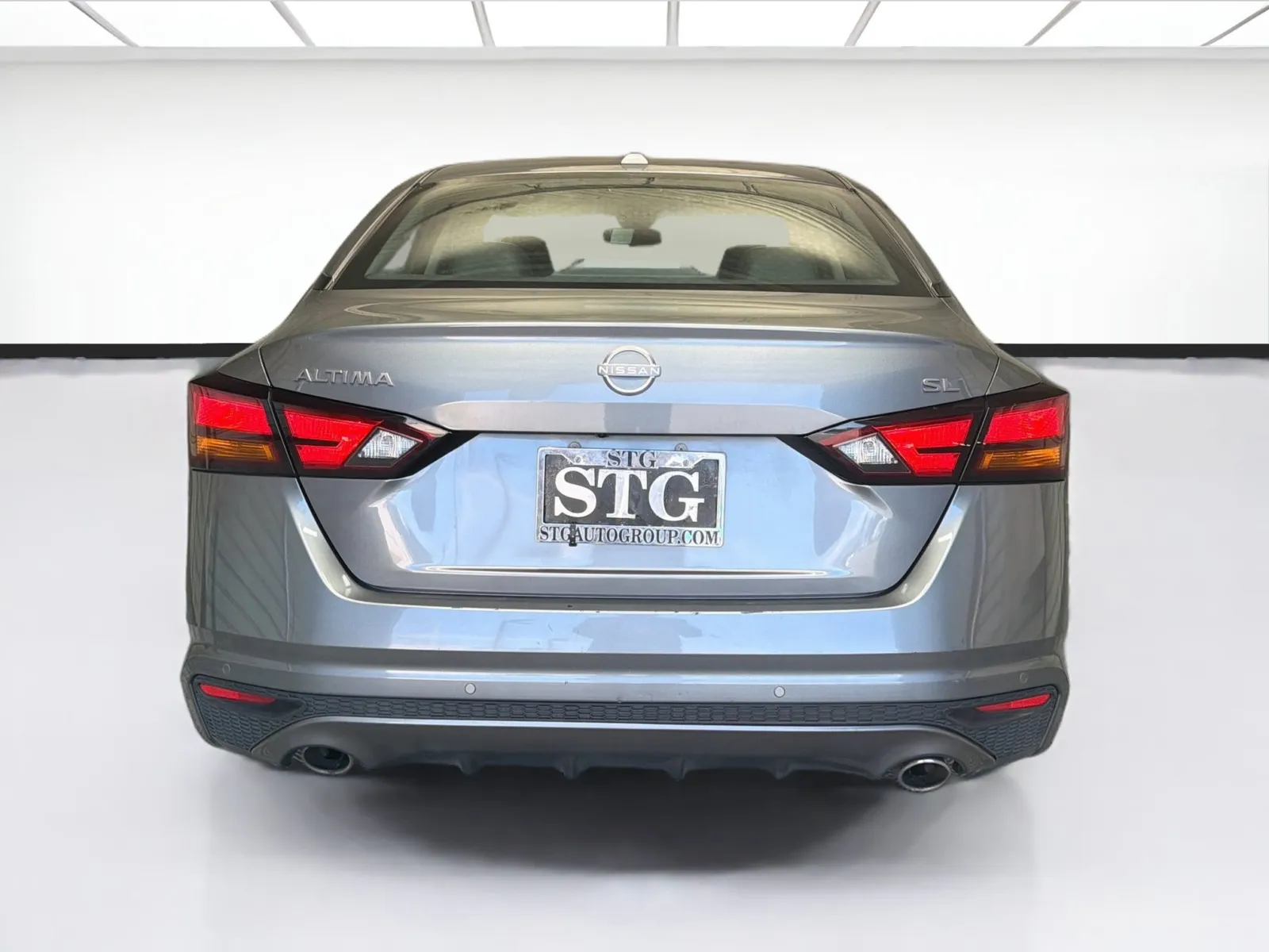 Nissan Altima photo 5