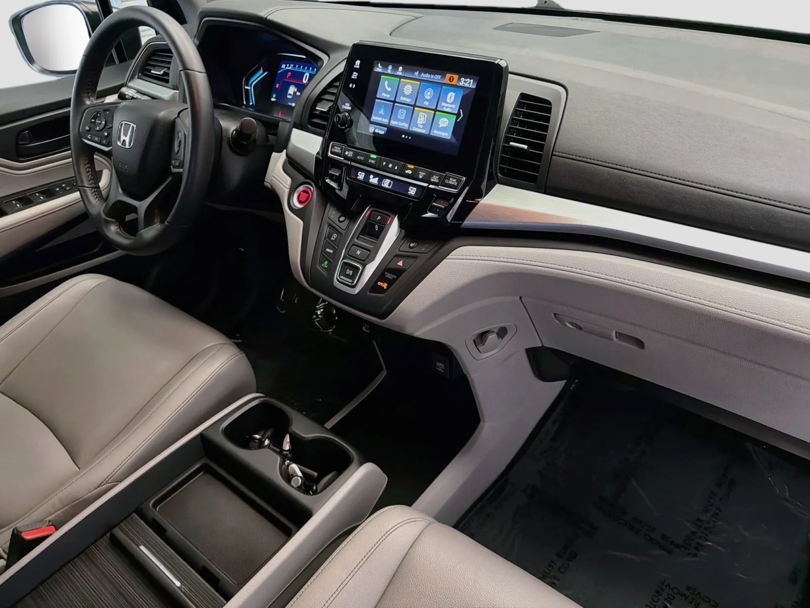 Honda Odyssey photo 12