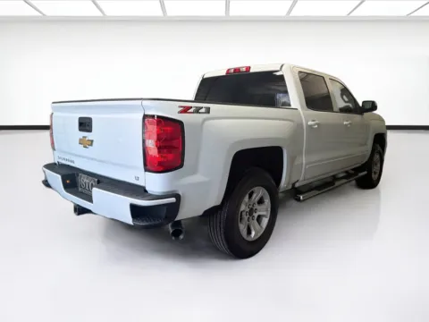 More photos of 2018 Chevrolet Silverado 1500 LT LT2 at STG Montclair, CA