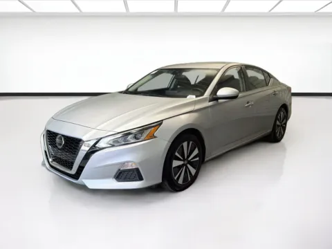 Silver 2022 Nissan Altima 2.5 SV for sale in Montclair, CA