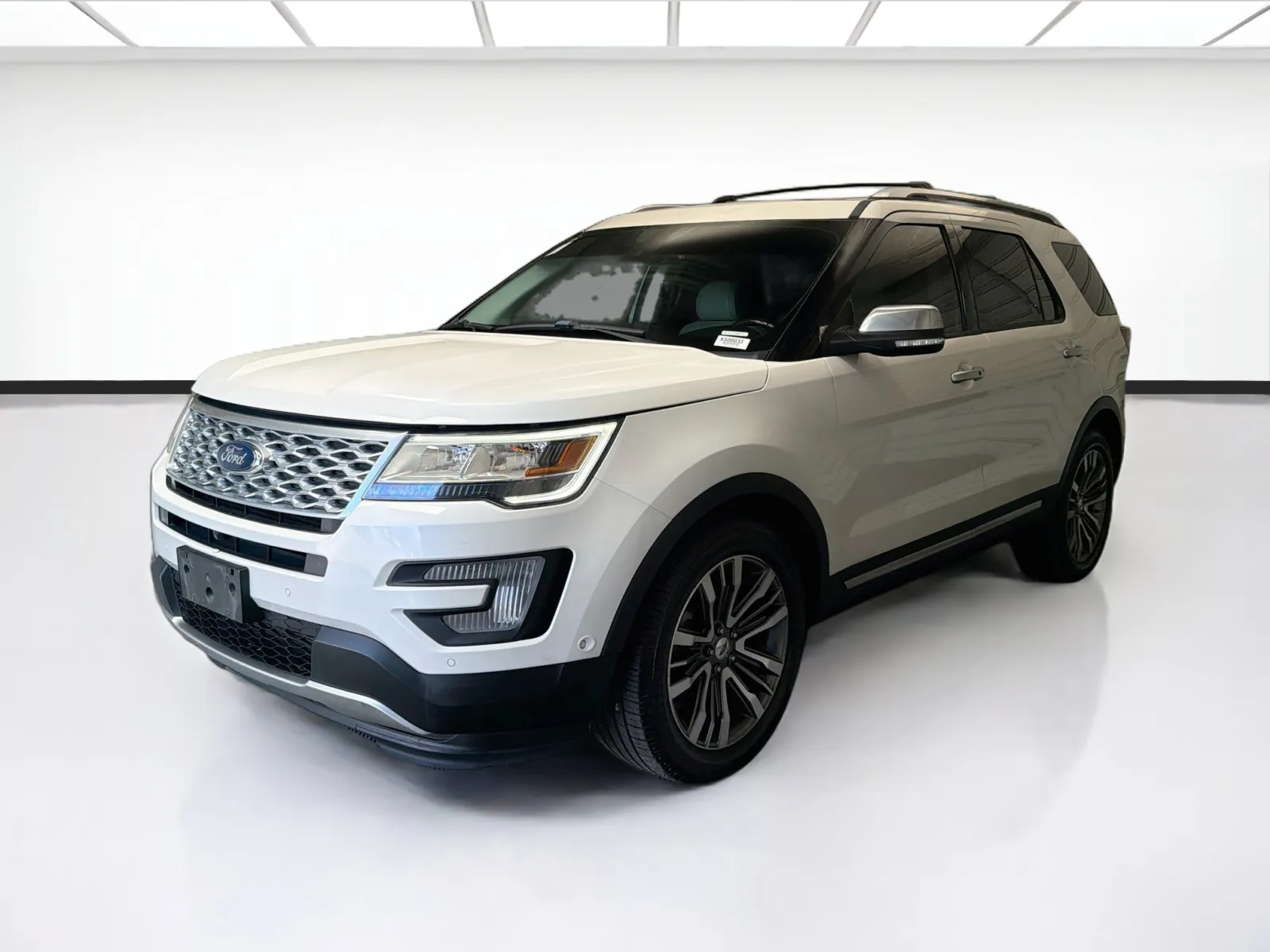 White 2017 Ford Explorer Platinum for sale in Montclair, CA