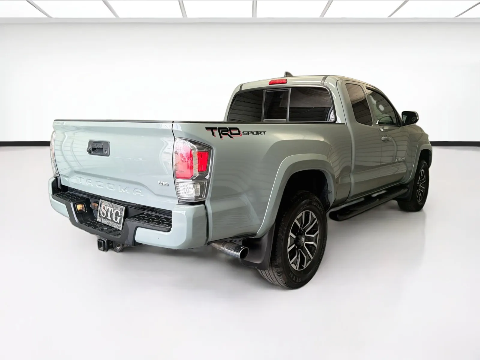 Toyota Tacoma photo 4